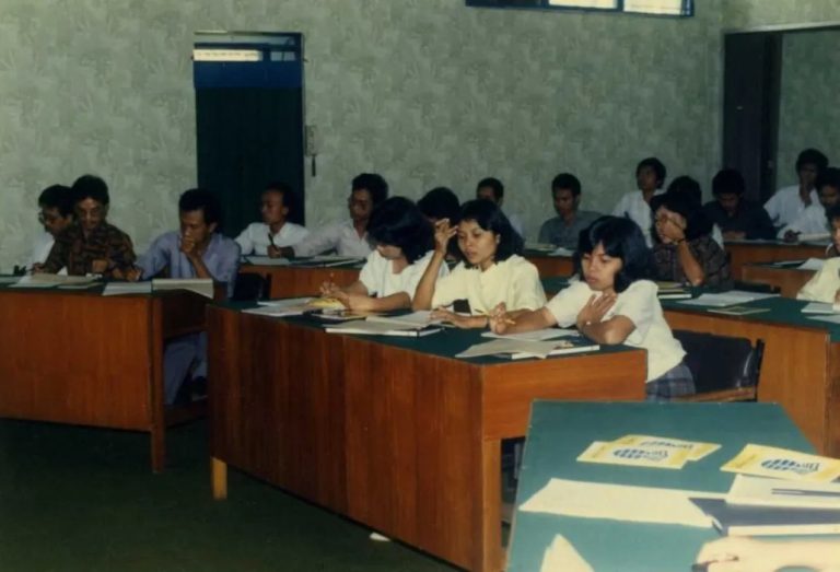 Pekan Orientasi Kerja Intensive UT 1985