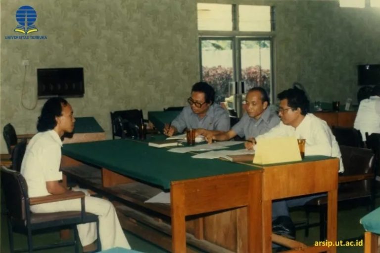 Pekan Orientasi Kerja Intensive UT 1985