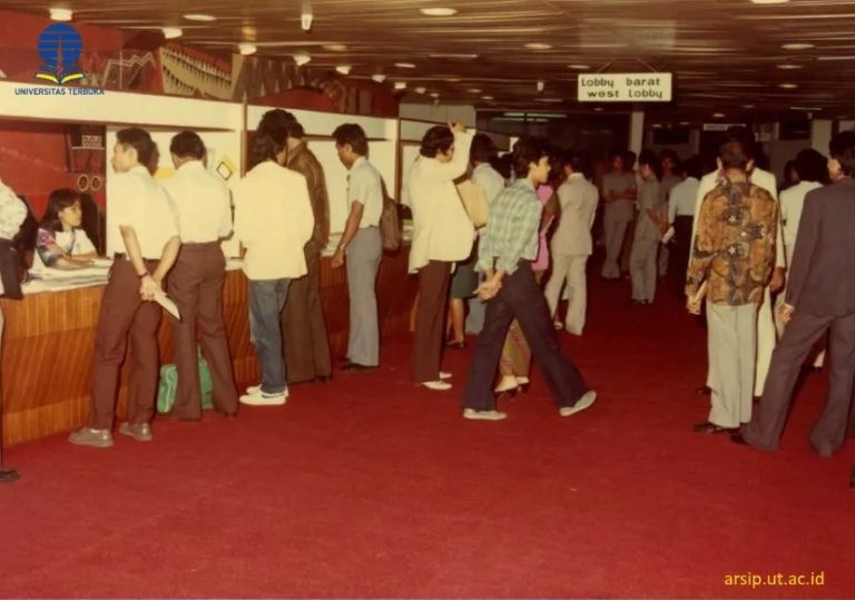 Pameran UT Balai Sidang Jakarta 1985